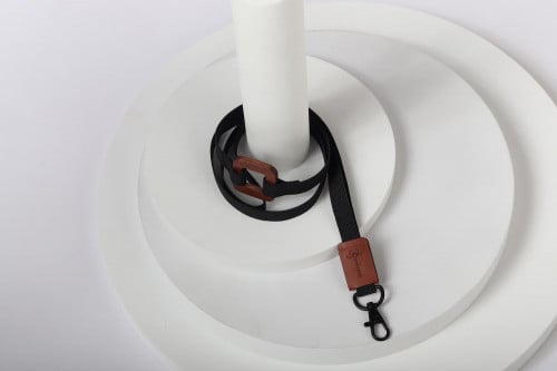 تعليقات نسائيه  جلد