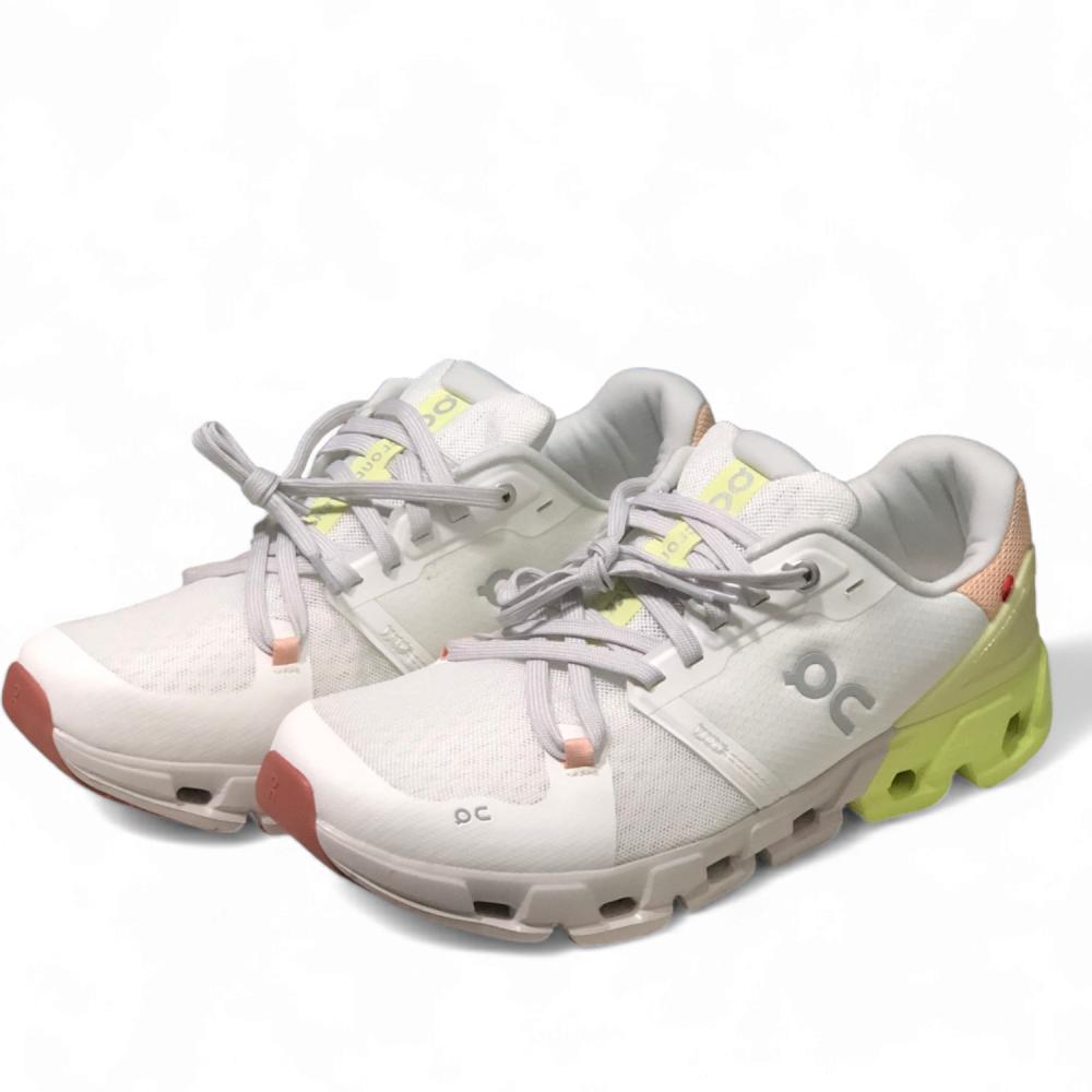 حذاء On Cloudflyer 4