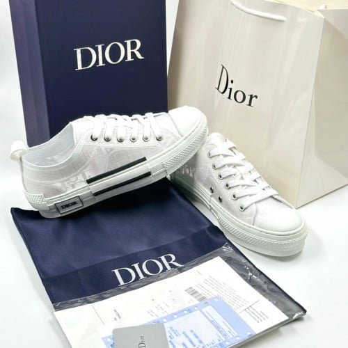 كاجوال DIOR