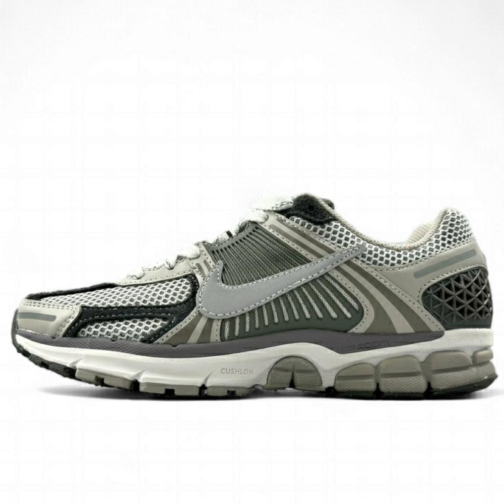 Nike Air Zoom Vomero 5