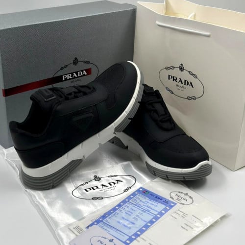 كاجوال PRADA