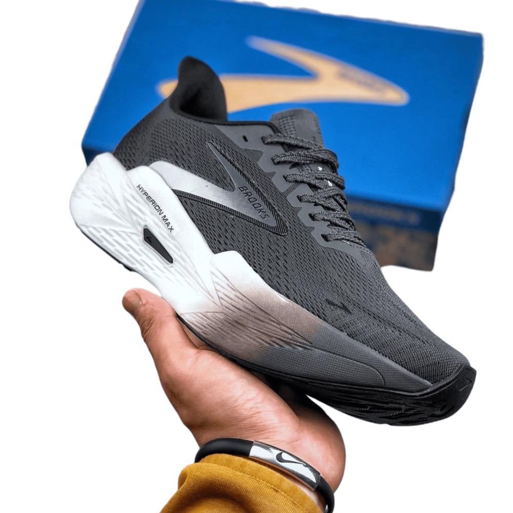 Brooks Hyperion Max 2