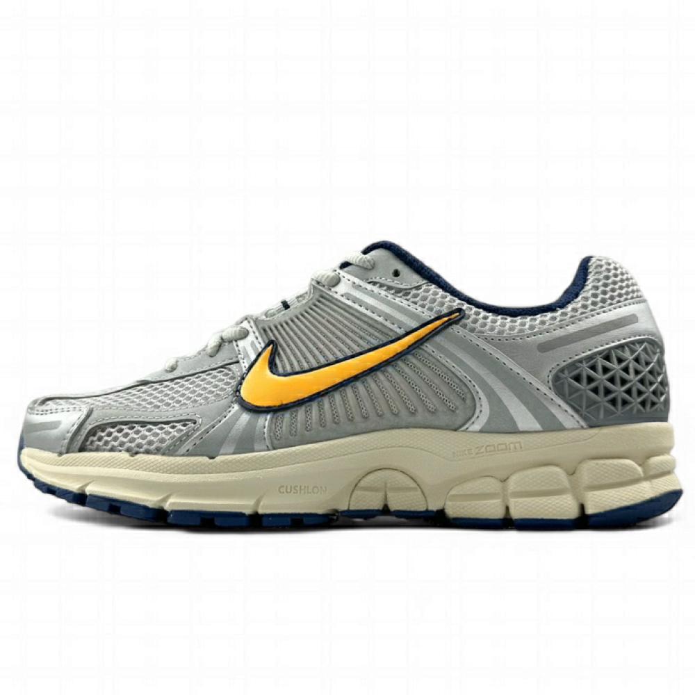 Nike Air Zoom Vomero 5