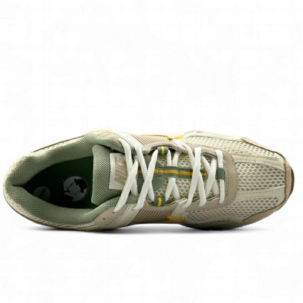 Nike Air Zoom Vomero 5