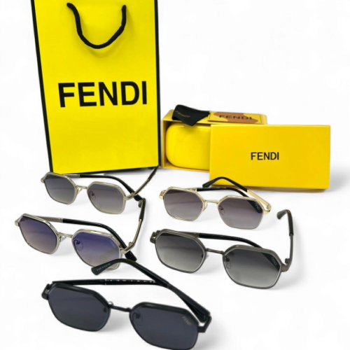 نظارة FENDI شمسية 2024