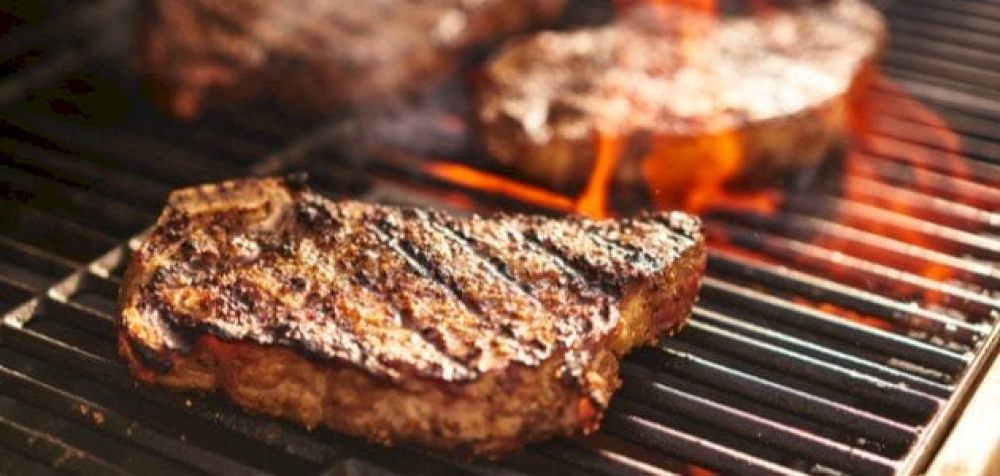 كيف تختار اللحم المثالي للشواء