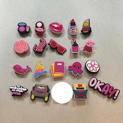 Girls & pinks #5