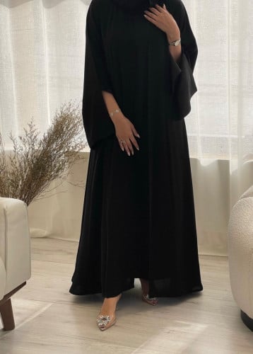 عبايه كلوش كم واسع بقصة مثلثه