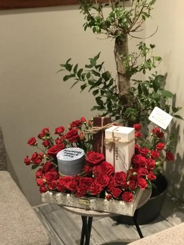 ورد ، كيك ، نظارة ، سوارة