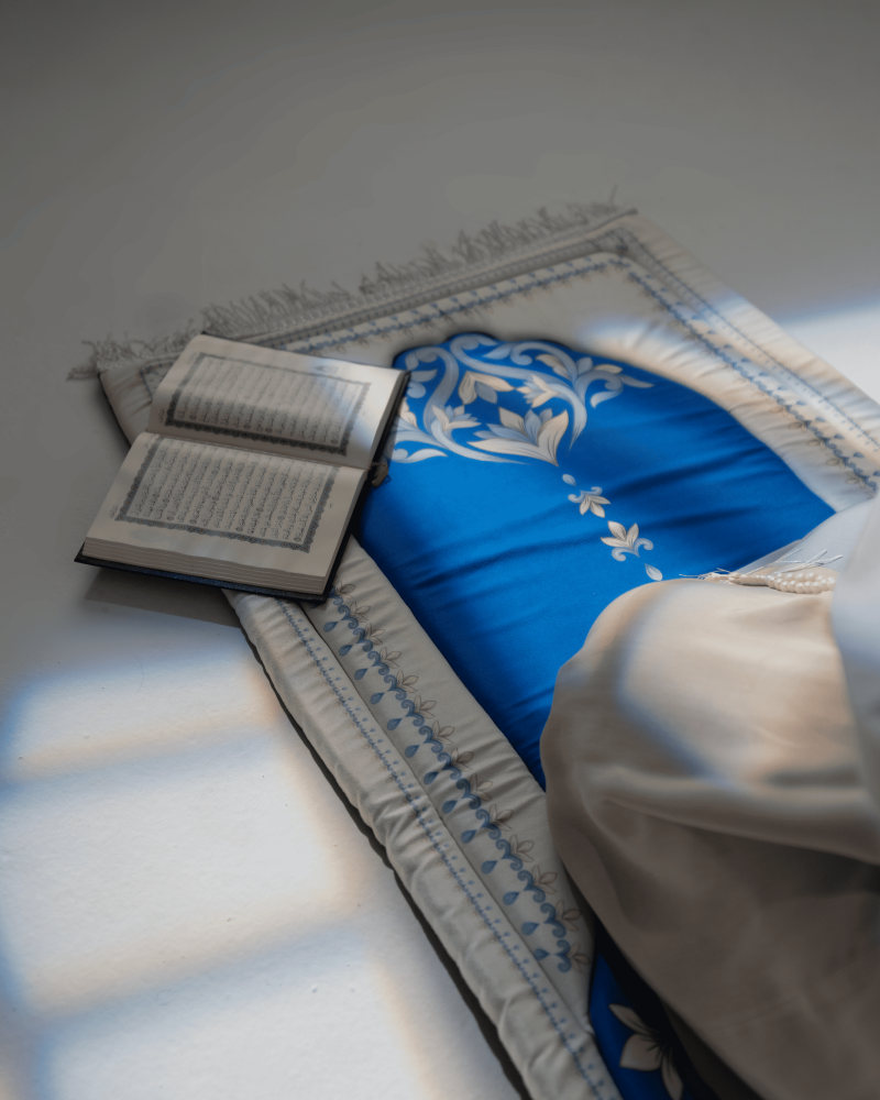 سجادة صلاة وهج السجود