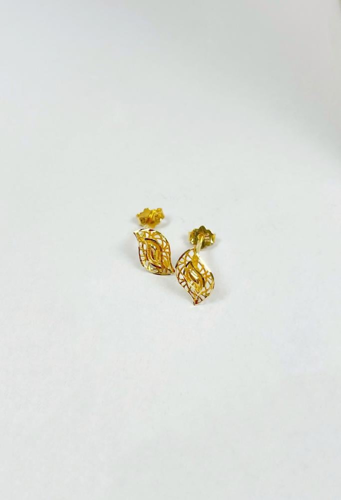 نصف طقم عيار 21 بتصميم متموج.