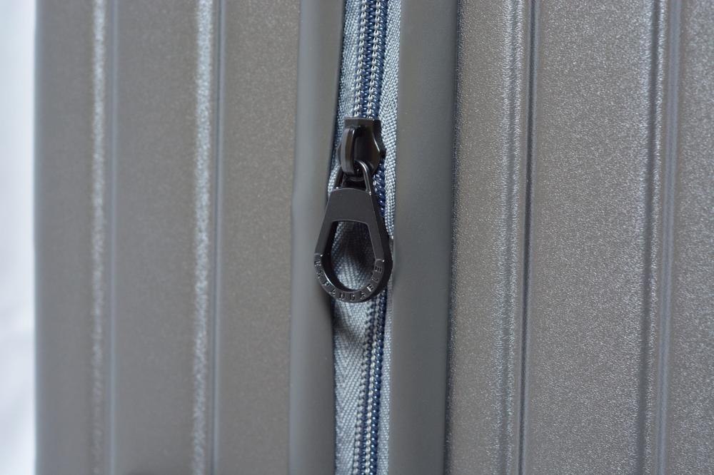 حقيبة سفر OMASU