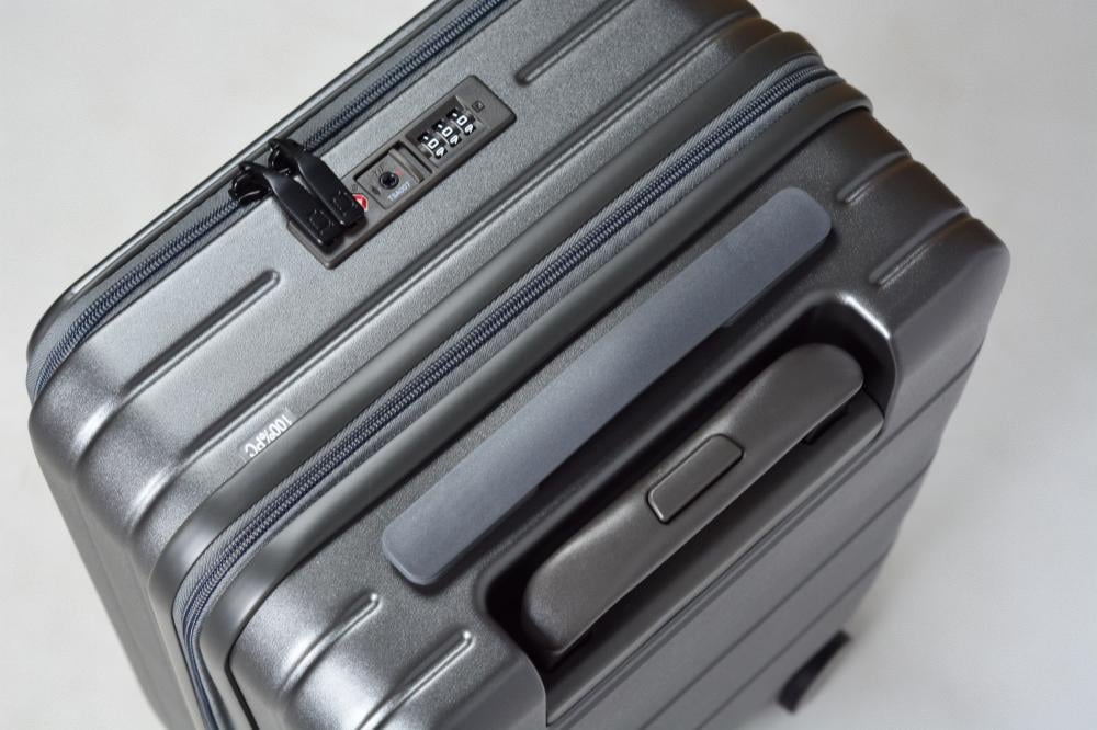 حقيبة سفر OMASU