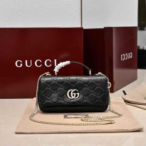 شنطة قوتشي 21.1cm 12cm