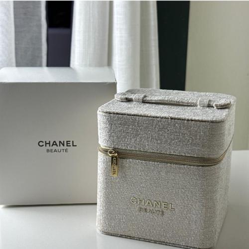 شنطة CHANEL شاملة البوكس