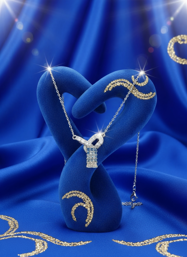 قلادة فضي متدرج اللون بأحجار الزركون – لمسة أنيقة من التدرج اللوني