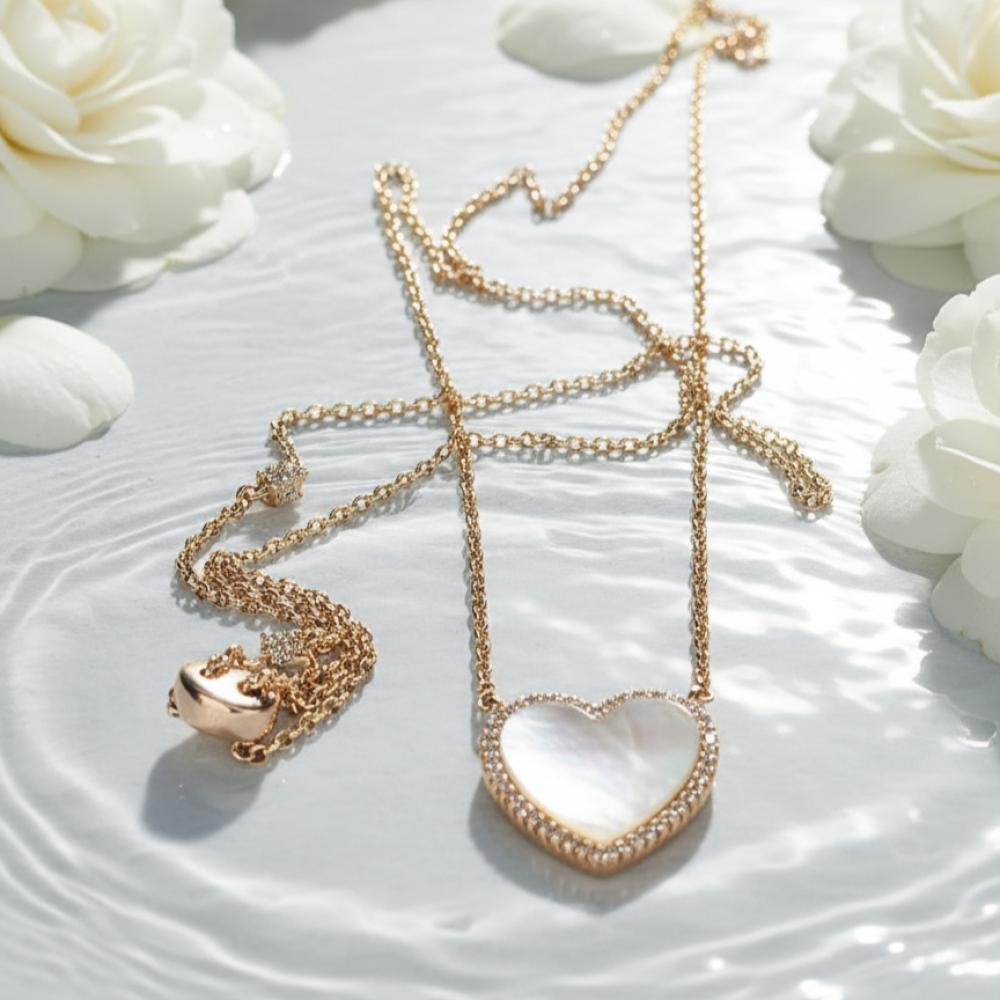 قلادة ذهبي بقلادة قلب – لمسة رومانسية وفخامة ناعمة