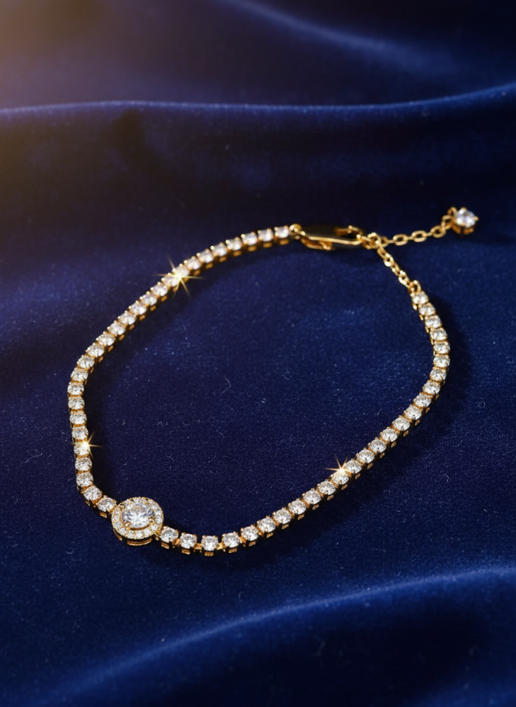 سوار ذهبي فاخر بقلادة دائرية مرصعة بالزركون – أناقة تنبض بالبريق