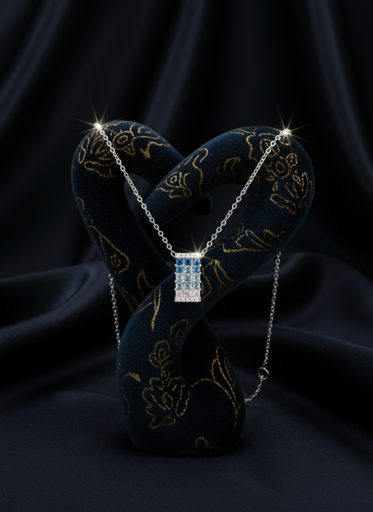 قلادة فضي متدرج اللون بأحجار الزركون – لمسة أنيقة من التدرج اللوني