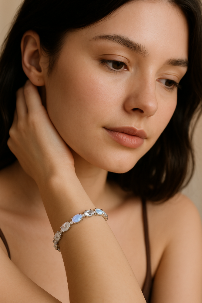 "سوار البيضاوي المتقزح – بريق يلمع وقلب يتوهج"