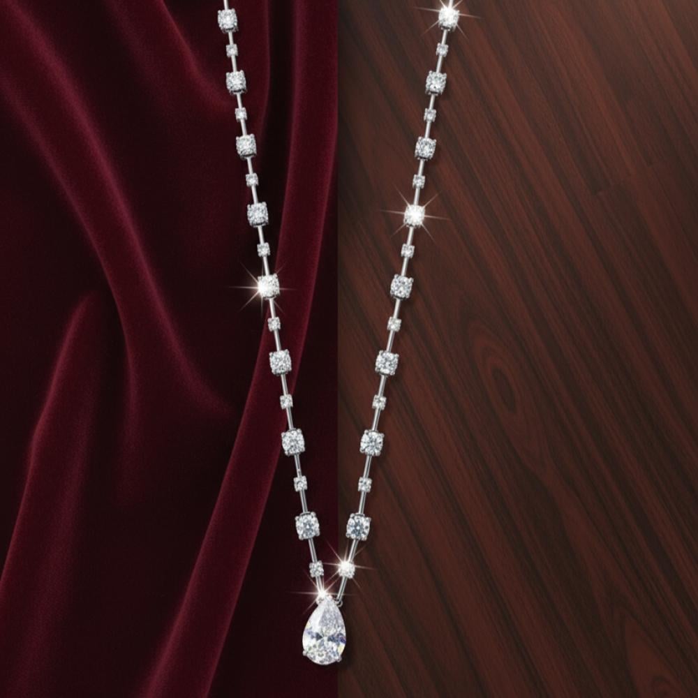 قلادة فضي متدلي – فخامة لافتة وأناقة حالمة