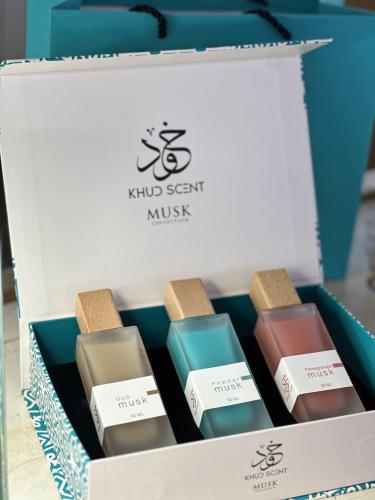 MUSK ( COLLECTION )