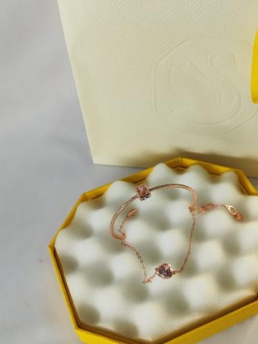 أسوارة نسائية - Swarovski