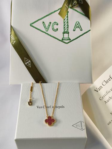 سلسال نسائي - Van Cleef