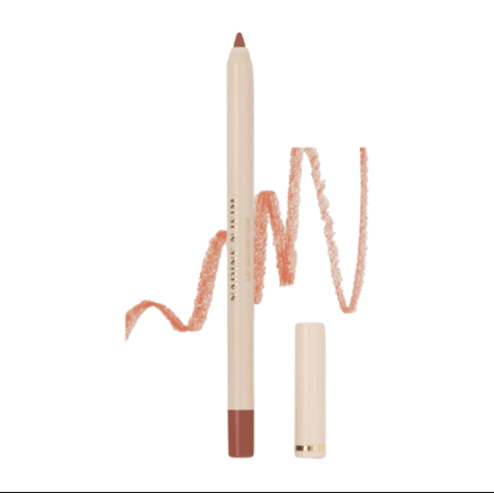 نادين نجيم بيوتي قلم تحديد الشفاه