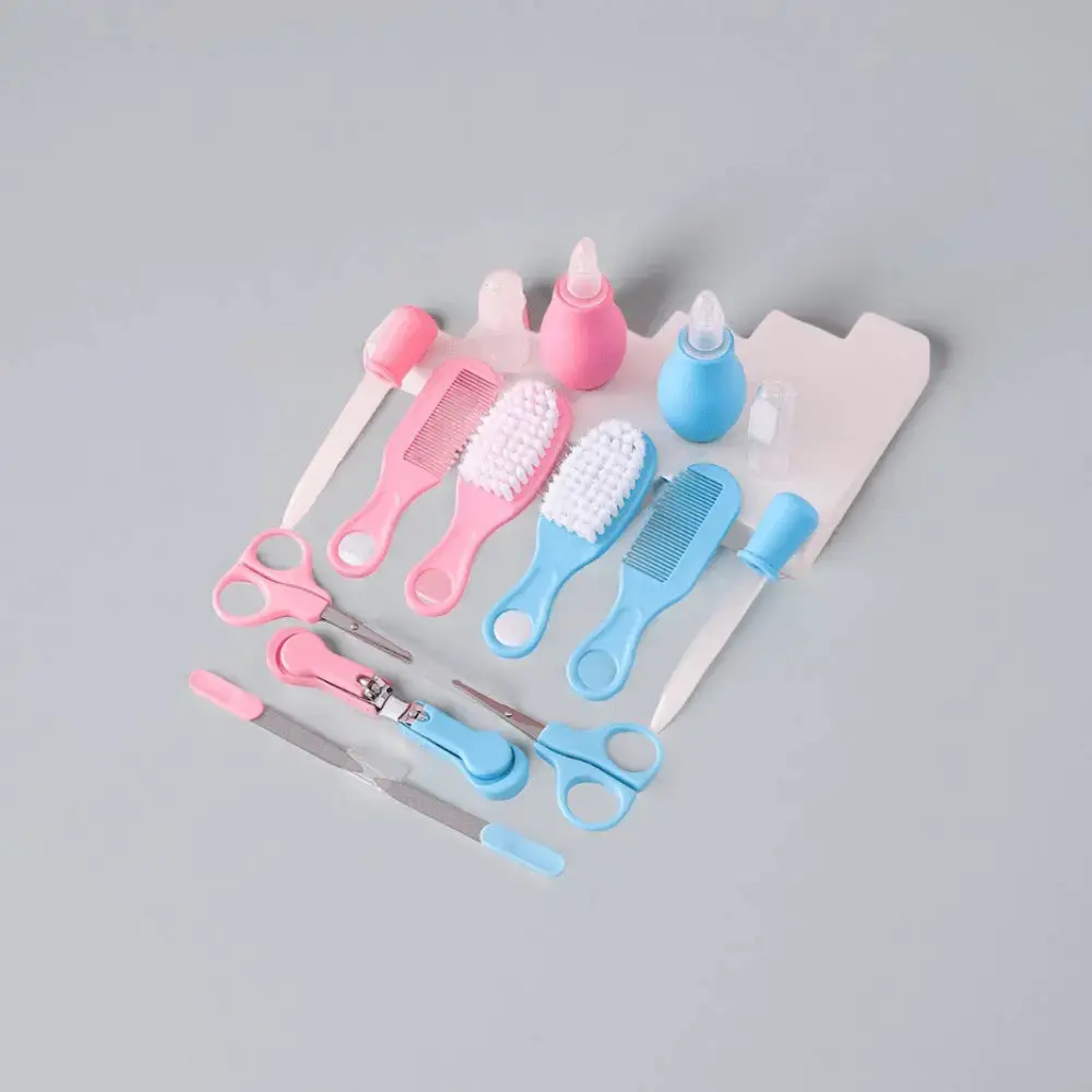 طقم العناية بأظافر الطفل - مجموعة 8 في 1 مع حافظة