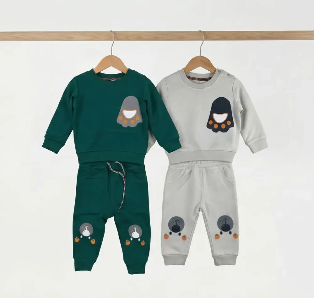 طقم أطفال قطعتين برسمة لطيفه - متعدد الالوان