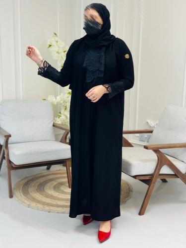 عباية حرير مع دانتيل فرنسي على الاكمام