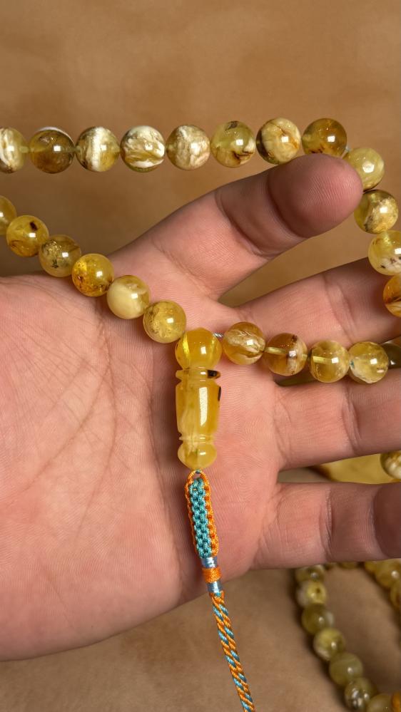 كهرمان طبيعي