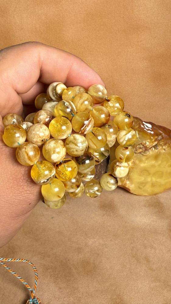 كهرمان طبيعي