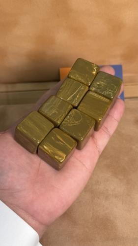 مكعبات دولفيني صب قديم
