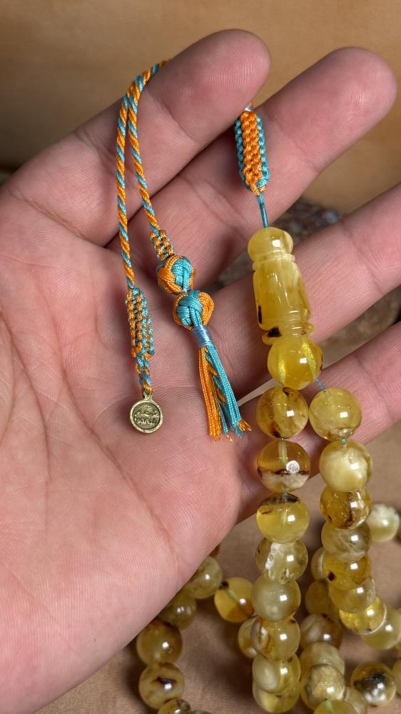 كهرمان طبيعي