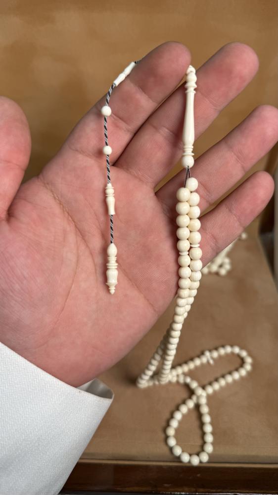 عاج طبيعي
