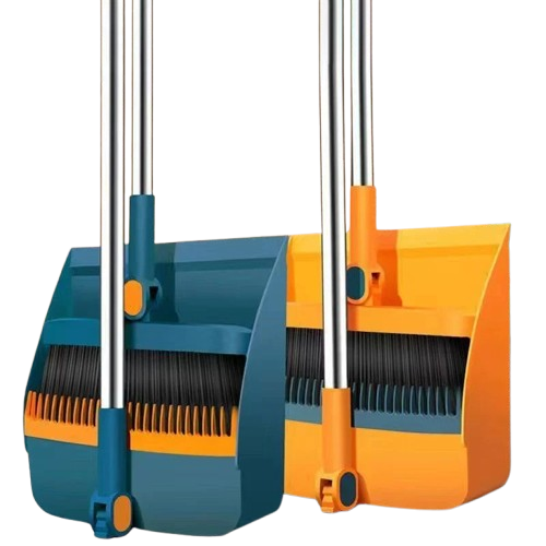 مكنسة ومجرفة