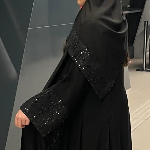 طرحة شك مع عباية الجوهرة