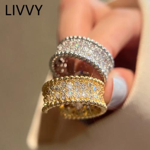 خاتم LIVVY الفاخر