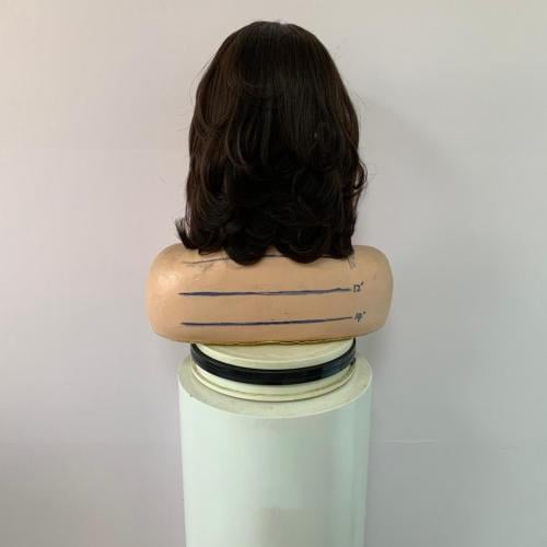 باروكه شعر طبيعى   طول 12أنش كثافه 180 بنى غامق  جذور اماميه فروه دانتيل