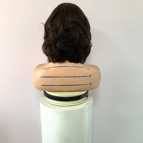 باروكه شعر طبيعى   طول 10أنش كثافه 180بنى غامق جذور اماميه فروه دانتيل