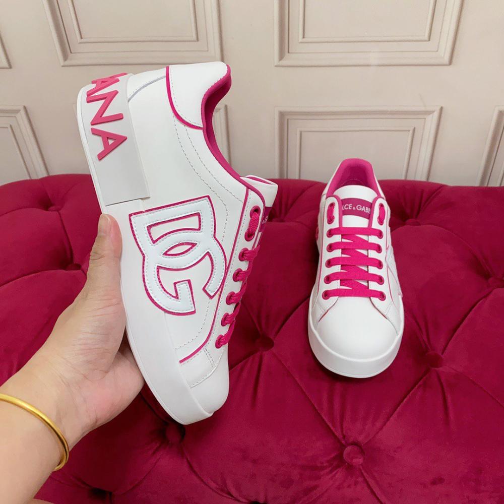 【DOLCE&GABBANA】DGロゴ ポップヒール アンクルブーツ ブラック Ballerific Foot Werk: Dolce & Gabbana Patent Leather Logo Heel