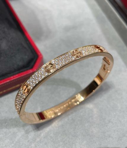 سوار ماركة ‏Cartier