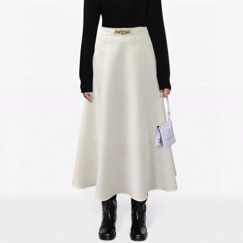 تنوره ماركة Valentino