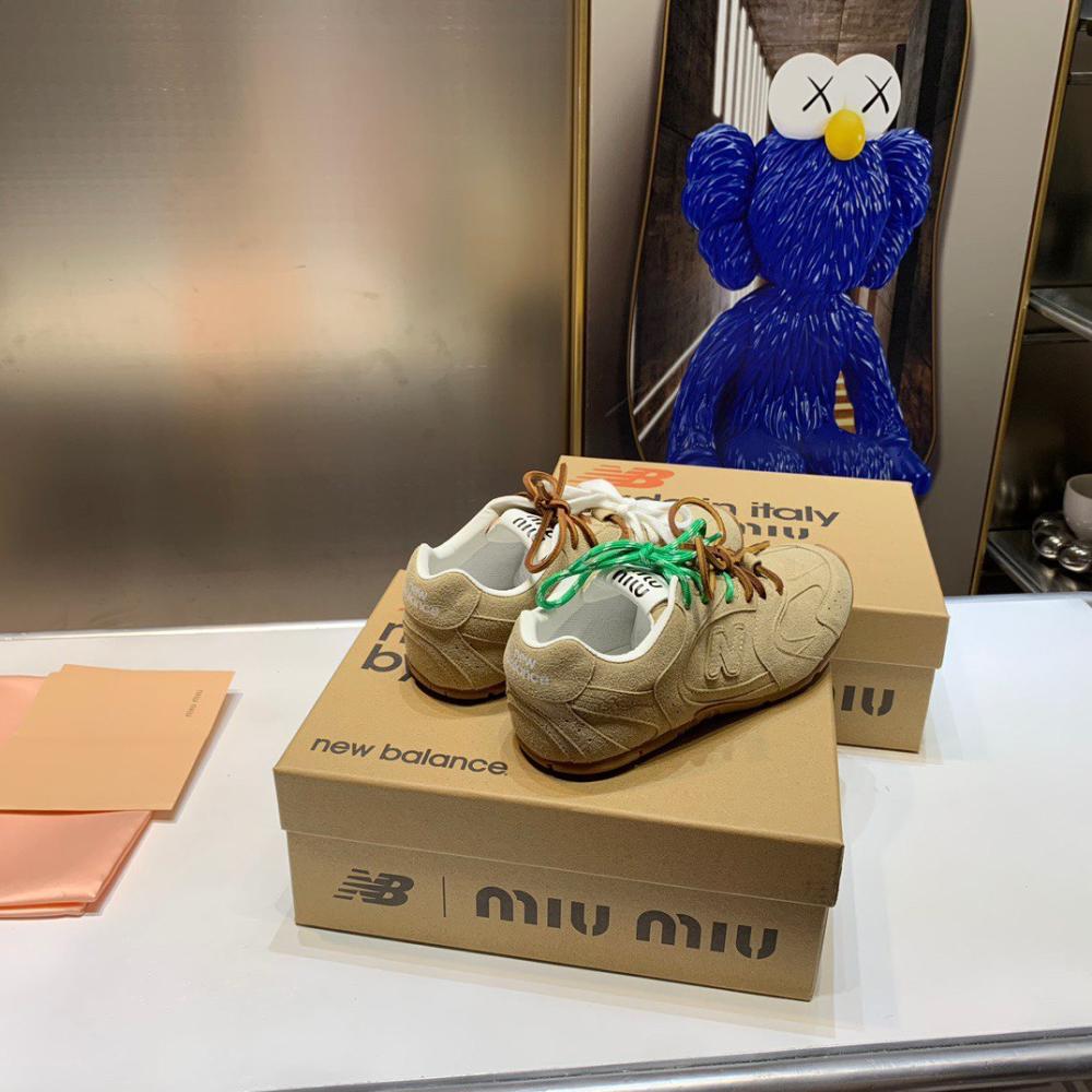 حذاء ماركة Miumiu