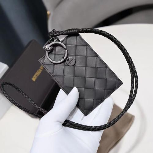 حافظة بطاقات ماركة Bottega Veneta