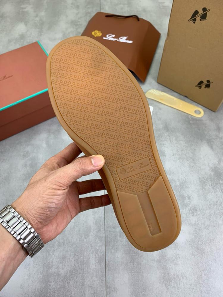 حذاء رجالي ماركة ‏Loro piana