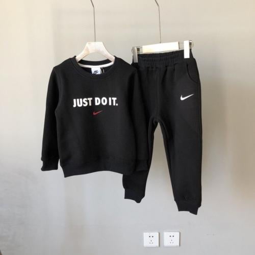 طقم اطفال ماركة Nike