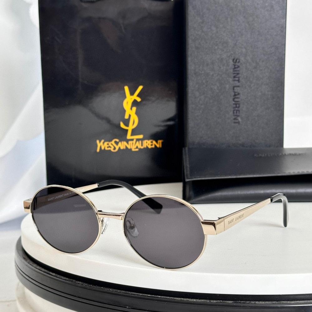 نظاره ماركة YSL